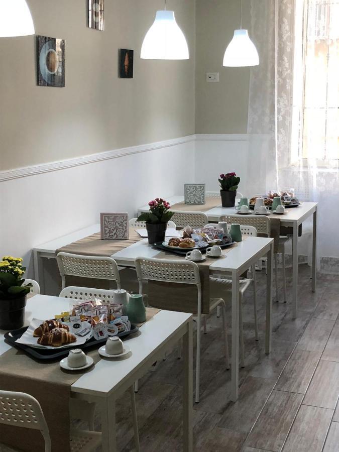 Angelica Bed & Breakfast Napoli Bagian luar foto