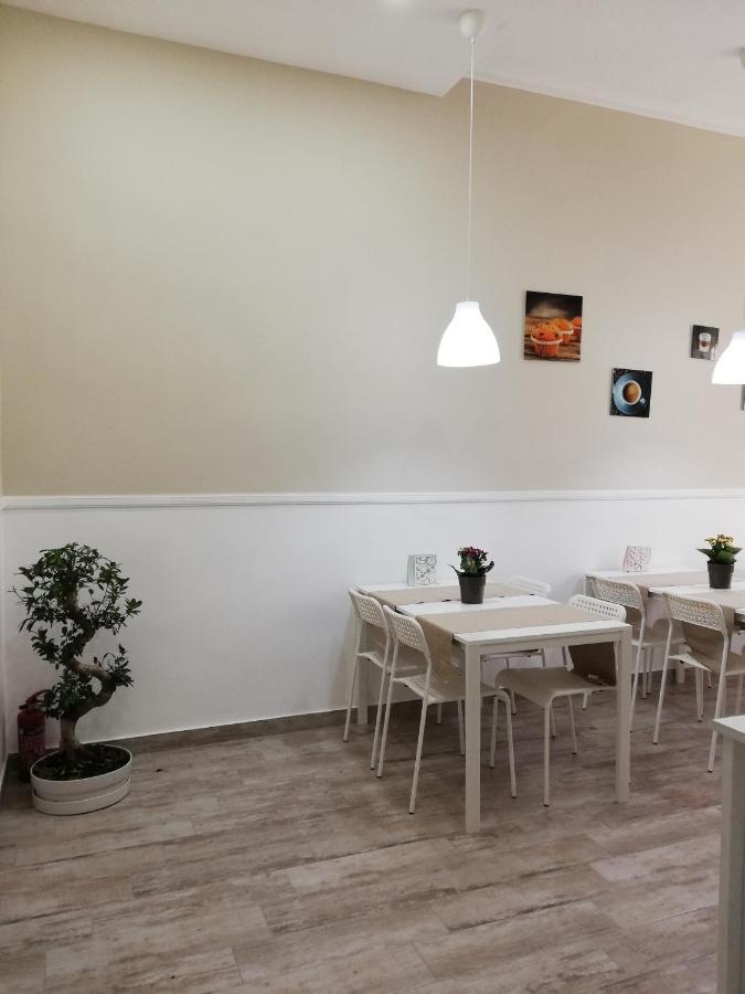 Angelica Bed & Breakfast Napoli Bagian luar foto